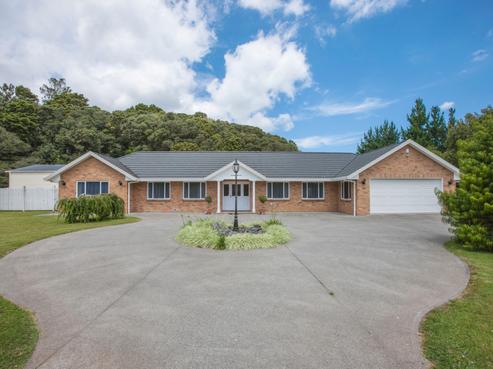 93 Cemetery Road, Maunu