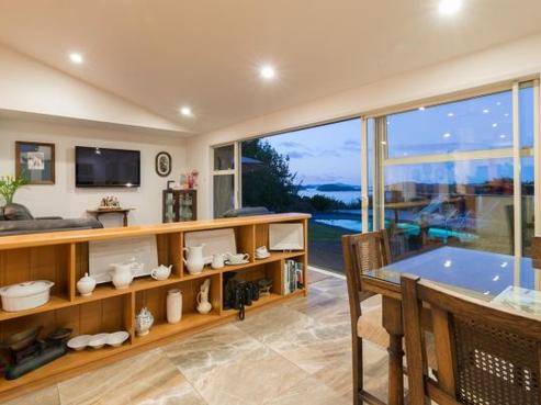 14 Jacks Bay Road, Russell