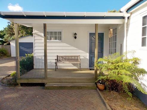 3 Clark Road, Pahurehure