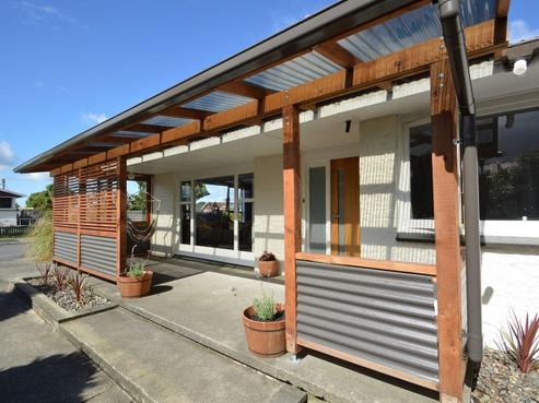 15 Kinmont Crescent, Newfield