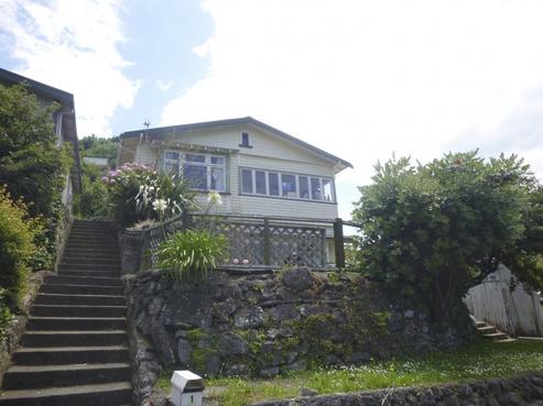 1A Smale Terrace, Napier Hill