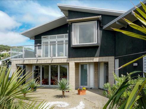 82 Waitea Road, Muriwai