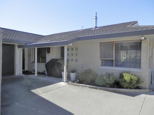 2/48 Neeve Road, Taradale