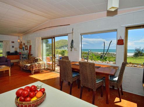 40 Moana Drive, Mahia