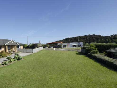 4 Pohutukawa Drive, Cable Bay