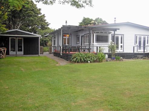 40 Takiroa Street, Urenui