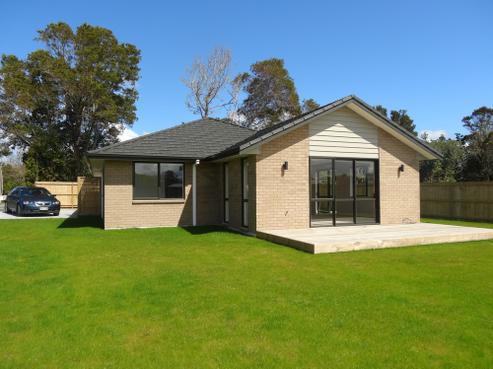 2 Market Garden Way, Waipu