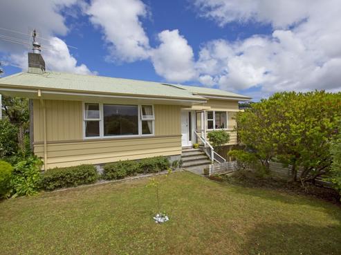 123 Dowse Drive, Maungaraki