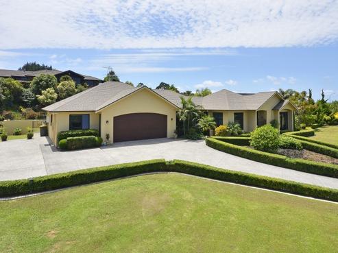 144 Polo Prince Drive, Alfriston