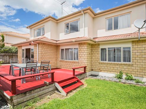 79 Meadowland Drive, Somerville
