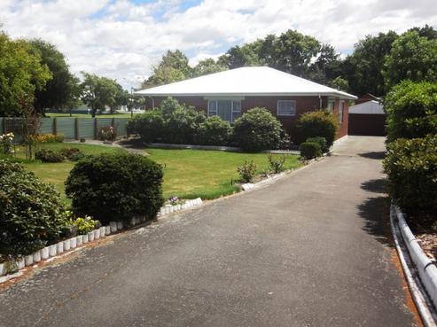 33 Maltby Avenue, West End