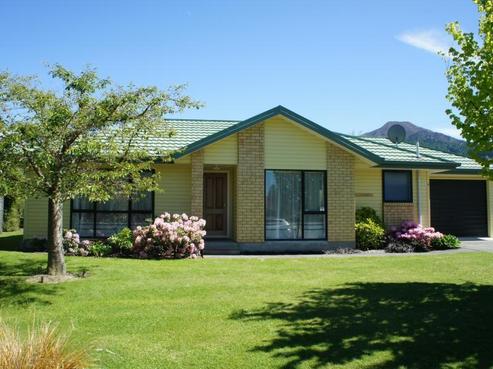 8 Devon Street, Hanmer Springs