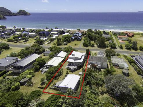 327 Tangiora Avenue, Whangapoua
