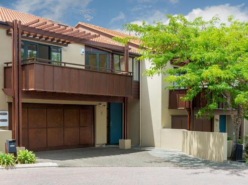 3/8 Tobago Place, Sunnynook