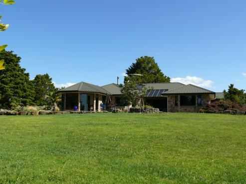 40 Suester Road, Poroti