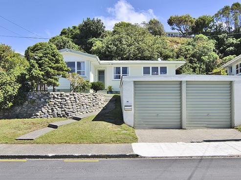 56 Beazley Avenue, Paparangi