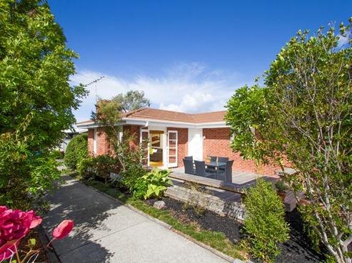 5 Stratford Avenue, Milford