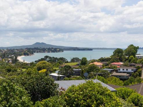 9 Copperfield Terrace, Mellons Bay