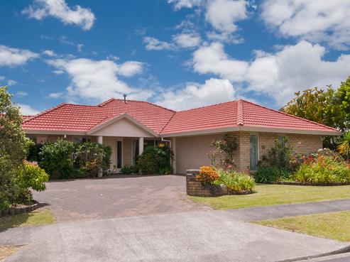 6 Ambleside Drive, Northpark