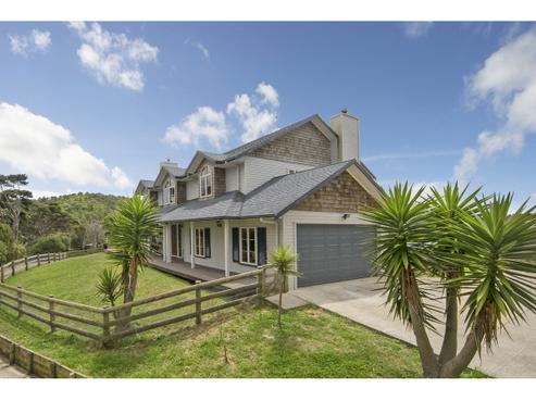 171 Stoney Creek Drive, Waitakere