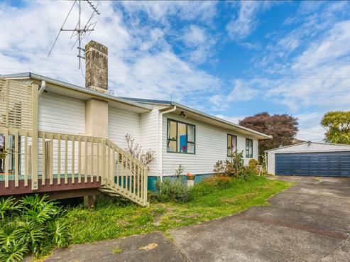 120 Archibald Road, Kelston