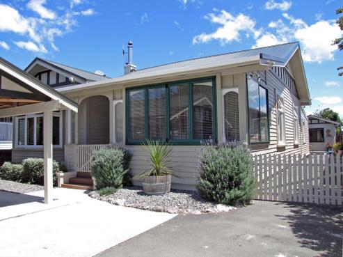 142 Vigor Brown Street, Napier South