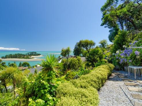 9 The Cliffs, Britannia Heights