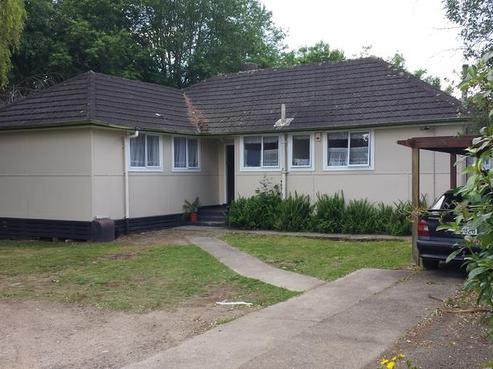 21 Montgomery Crescent, Bader