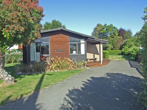 201 State Highway 1, Lake Taupo (East)