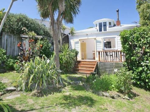 7 Douro Avenue, Newtown