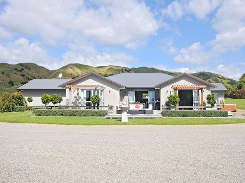 18 Mickell Road, Otaki