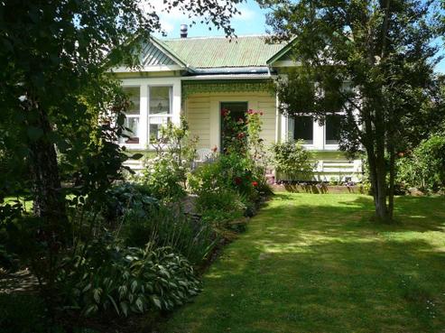 7 Johnson Street, Milton