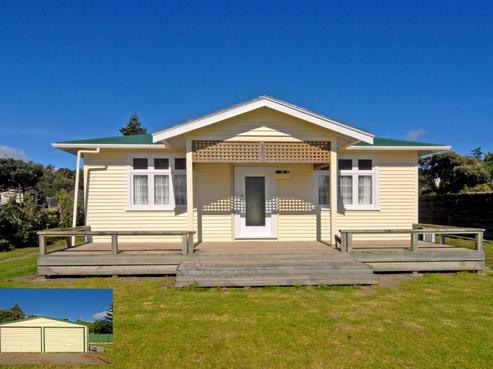9 Tasman Road, Otaki Beach