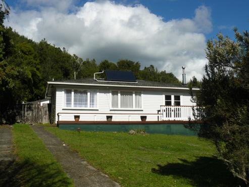 46 Oxford Road, Lake Rotoma