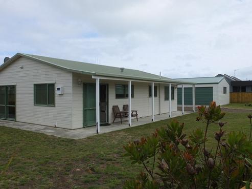 14 Mahuri Street, Himatangi Beach