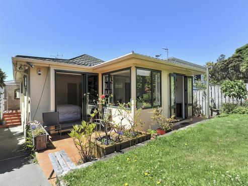 150 Nevay Road, Karaka Bays