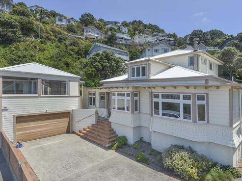 88 Evans Bay Parade, Roseneath