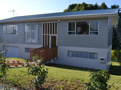 16 West View Crescent, Onerahi