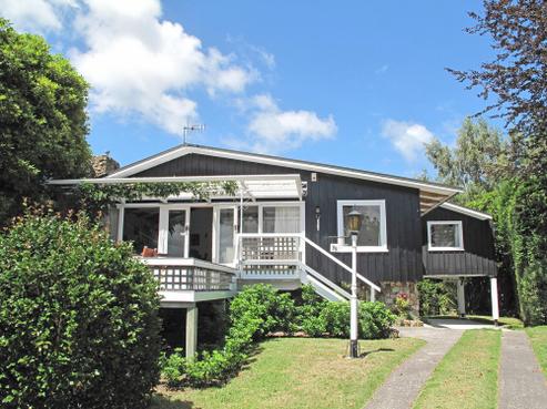 89 Rainbow Drive, Rainbow Point