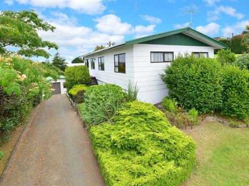 35 Gledstane Road, Stanmore Bay