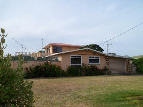 69 Gillies Crescent, Waimarama