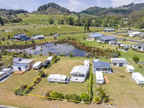 25 Motukorure Parade, Cooks Beach