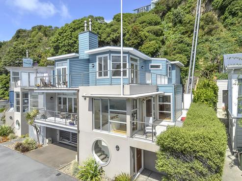 4/363 Karaka Bay Road, Karaka Bays