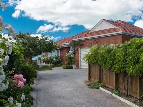 12 Lingfield Place, Richmond