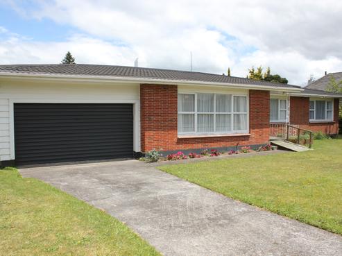 36 Carlton Street, Glenholme