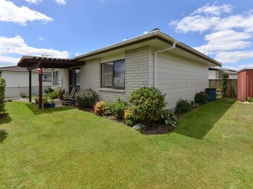 25B Larch Street, Victoria