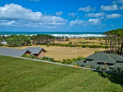 359 Motutara Road, Muriwai