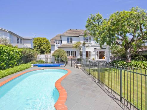 18 Troon Crescent, Boulcott