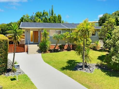 8 Salamanca Road, Sunnynook