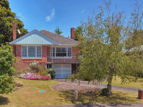 25 Lawrence Crescent, Hillpark